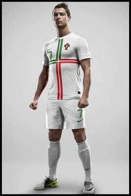 

Posterhouzz Cristiano Ronaldo Poster Paper Print(18 inch X 12 inch, Rolled)