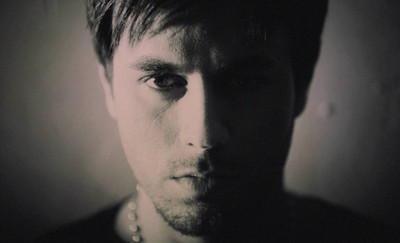 

Enrique Iglesias Fine Art Print(12 inch X 18 inch, Rolled)