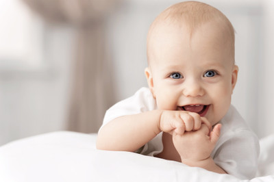 

Posterhouzz- Smiling Baby Poster Fine Art Print(12 inch X 18 inch, Rolled)