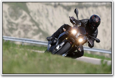 

Aprilia Tuono inspired Paper Print(12 inch X 18 inch)