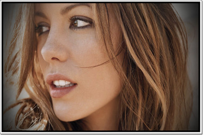 

Posterhouzz Kate Beckinsale Poster Fine Art Print(12 inch X 18 inch, Rolled)
