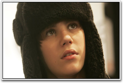 

Justin Bieber Photographic Paper(12 inch X 18 inch)