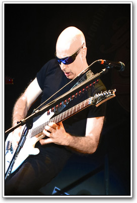 

Joe Satriani Photographic Paper(18 inch X 12 inch)