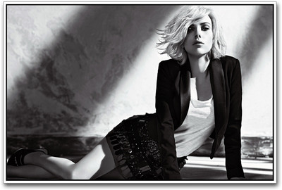 

Scarlett Johanson Black and white Paper Print(12 inch X 18 inch)