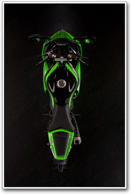 

Sports Bike Photographic Paper(18 inch X 12 inch)