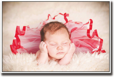

Posterhouzz Baby in red net dress Fine Art Print(12 inch X 18 inch, Rolled)