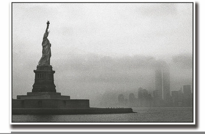 

Posterhouzz Statue of Liberty B&W Fine Art Print(12 inch X 18 inch, Rolled)