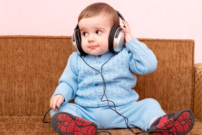 

Child's Love - Baby With Headphone Paper Print(12 inch X 18 inch, Rolled)