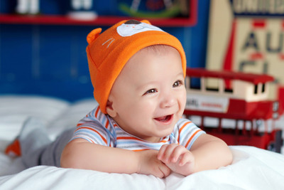 

Child's Love - Smiling Baby (8) Paper Print(12 inch X 18 inch, Streched)