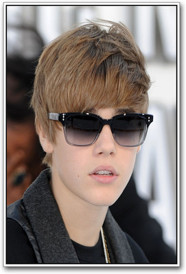 

Justin Bieber Photographic Paper(18 inch X 12 inch)