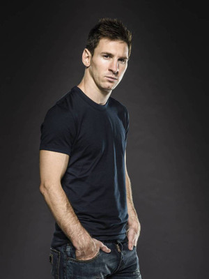

Lionel Messi Photographic Paper(18 inch X 12 inch, Rolled)