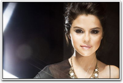 

Selena Gomez Photographic Paper(12 inch X 18 inch)