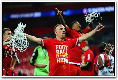 

Franck Ribery Football Photographic Paper(12 inch X 18 inch)