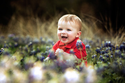 

Posterhouzz Babys 'Love - Standing Baby Paper Print(18 inch X 12 inch, Rolled)