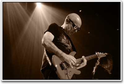 

Joe Satriani Photographic Paper(12 inch X 18 inch)
