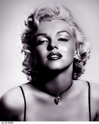 72% OFF on Without Frame - Marilyn Monroe 03-1 Canvas Art(30 inch X 23 inch, Rolled)