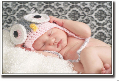 

Posterhouzz Baby with a cute cap Fine Art Print(12 inch X 18 inch, Rolled)