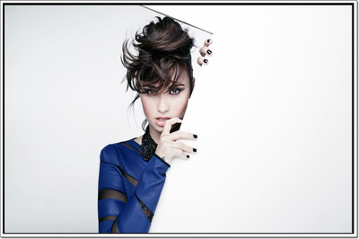 

Posterhouzz Demi Lovato Poster Paper Print(12 inch X 18 inch, Rolled)