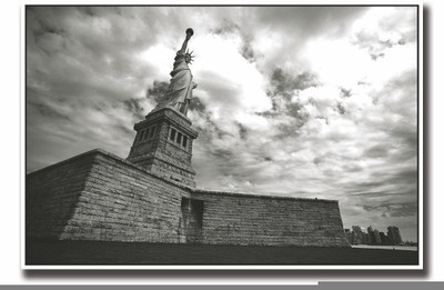 

Posterhouzz Statue of Liberty black and white Fine Art Print(12 inch X 18 inch, Rolled)
