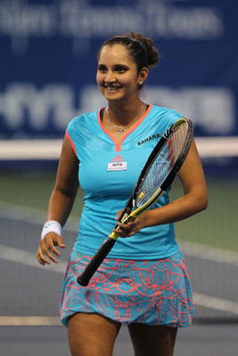 

Sania Mirza Tennis Player Paper Print(18 inch X 12 inch, Rolled)