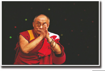 

Posterhouzz Dalai lama in red Fine Art Print(12 inch X 18 inch, Rolled)