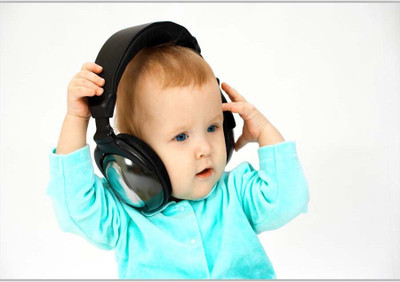 

Posterhouzz Cute Kid Listening Music Paper Print(12 inch X 18 inch, Rolled)