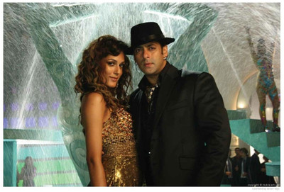 23% OFF on Salman Khan in Black Hat - Yuvvraaj Paper Print(12 inch X 18 inch, Rolled) 23% OFF on Salman Khan in Black Hat - Yuvvraaj Paper Print(12 inch X 18 inch, Rolled)