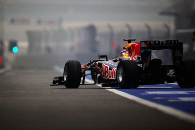 Posterhouzz F1 (Car Race) Poster Paper Print(12 inch X 18 inch, Rolled)