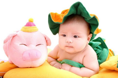 

Cute New Born Baby / Non-Tearable Synthetic Sheet Poster PB0079 Fine Art Print(13 inch X 19 inch, Rolled)