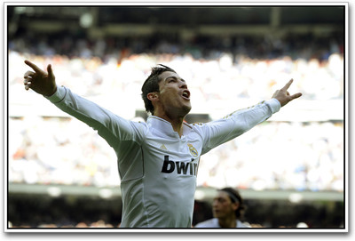 

Cristiano Ronaldo marvelous Paper Print(12 inch X 18 inch)