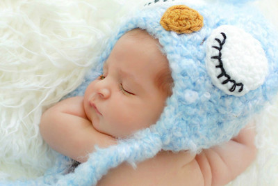 

Posterhouzz Baby Sleeping Poster Paper Print(12 inch X 18 inch, Rolled)
