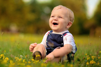 

Posterhouzz Babys 'Love - Cute Smiling Baby Paper Print(12 inch X 18 inch, Rolled)