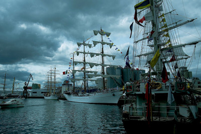 

Oshi - Big Ships on Port Paper Print(12 inch X 18 inch, Streched)