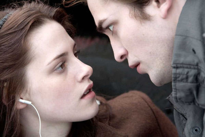 

Movie Twilight Robert Pattinson Edward Cullen Kristen Stewart Bella Swan HD WALLPAPER Fine Art Paper Print Poster Fine Art Print(19 inch X 13 inch, Rolled)