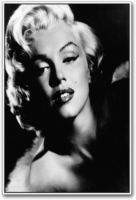 

Marilyn Monroe marvelous Paper Print(18 inch X 12 inch)
