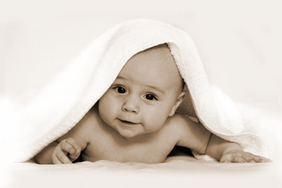

Posterhouzz Baby'S - Cute Baby In A Towel Paper Print(12 inch X 18 inch, Rolled)
