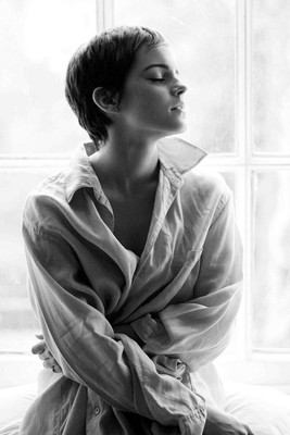 

Emma Watson Photographic Paper(18 inch X 12 inch, Rolled)