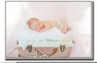 

Posterhouzz Baby sleeping in net Fine Art Print(12 inch X 18 inch, Rolled)