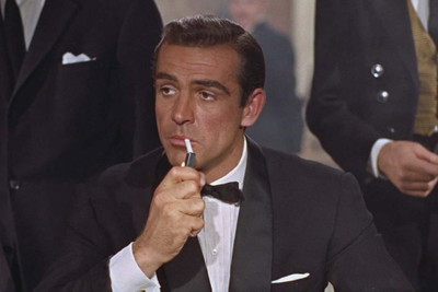 

James Bond Hollywood Paper Print(12 inch X 18 inch, Rolled)