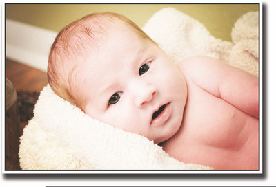 

Posterhouzz Beautiful eyed baby Fine Art Print(12 inch X 18 inch, Rolled)