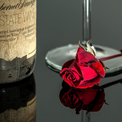 

Tallenge Christmas Collection - Rose And Wine - Framed Photo Print For Gifting And Home And Office Décor On Photographic Paper(12 inch X 12 inch, Framed)