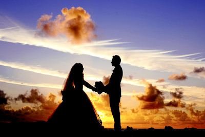 

Oshi - Couple in Maldives Paper Print(12 inch X 18 inch, Stretched)