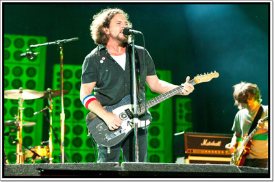 

Posterhouzz Pearl Jam Poster Fine Art Print(12 inch X 18 inch, Rolled)