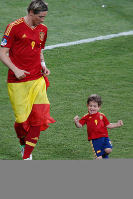 

Posterhouzz Fernando Torres Poster Paper Print(18 inch X 12 inch, Rolled)