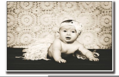 

Posterhouzz Cute newborn b&w Fine Art Print(12 inch X 18 inch, Rolled)