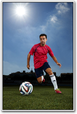 

Xavi Hernandez Photographic Paper(18 inch X 12 inch)
