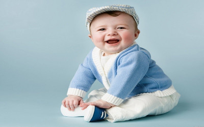 

Posterhouzz Cute Baby In Stylish Cap Photographic Paper(12 inch X 18 inch, Rolled)