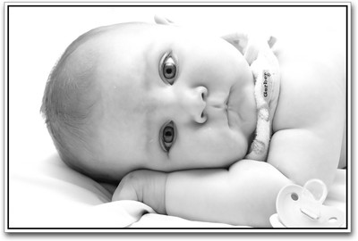 

Beautiful Eyes Baby Paper Print(12 inch X 18 inch)
