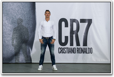 

Cristiano Ronaldo Photographic Paper(12 inch X 18 inch)