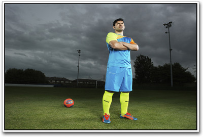 

Puma Football Photographic Paper(12 inch X 18 inch)